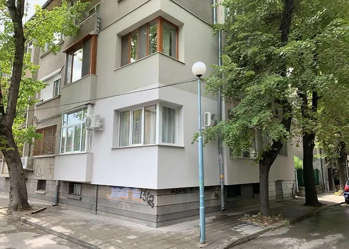 Center Vintage - Walk Everywhere *