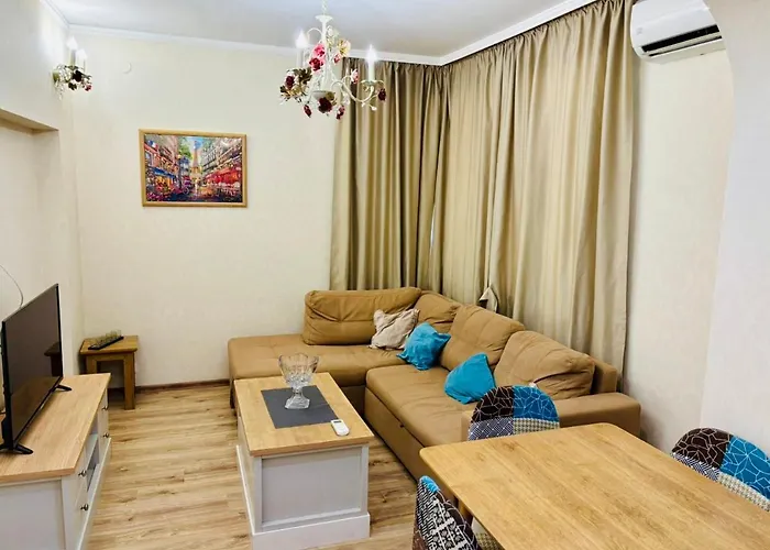 Center Vintage - Walk Everywhere *